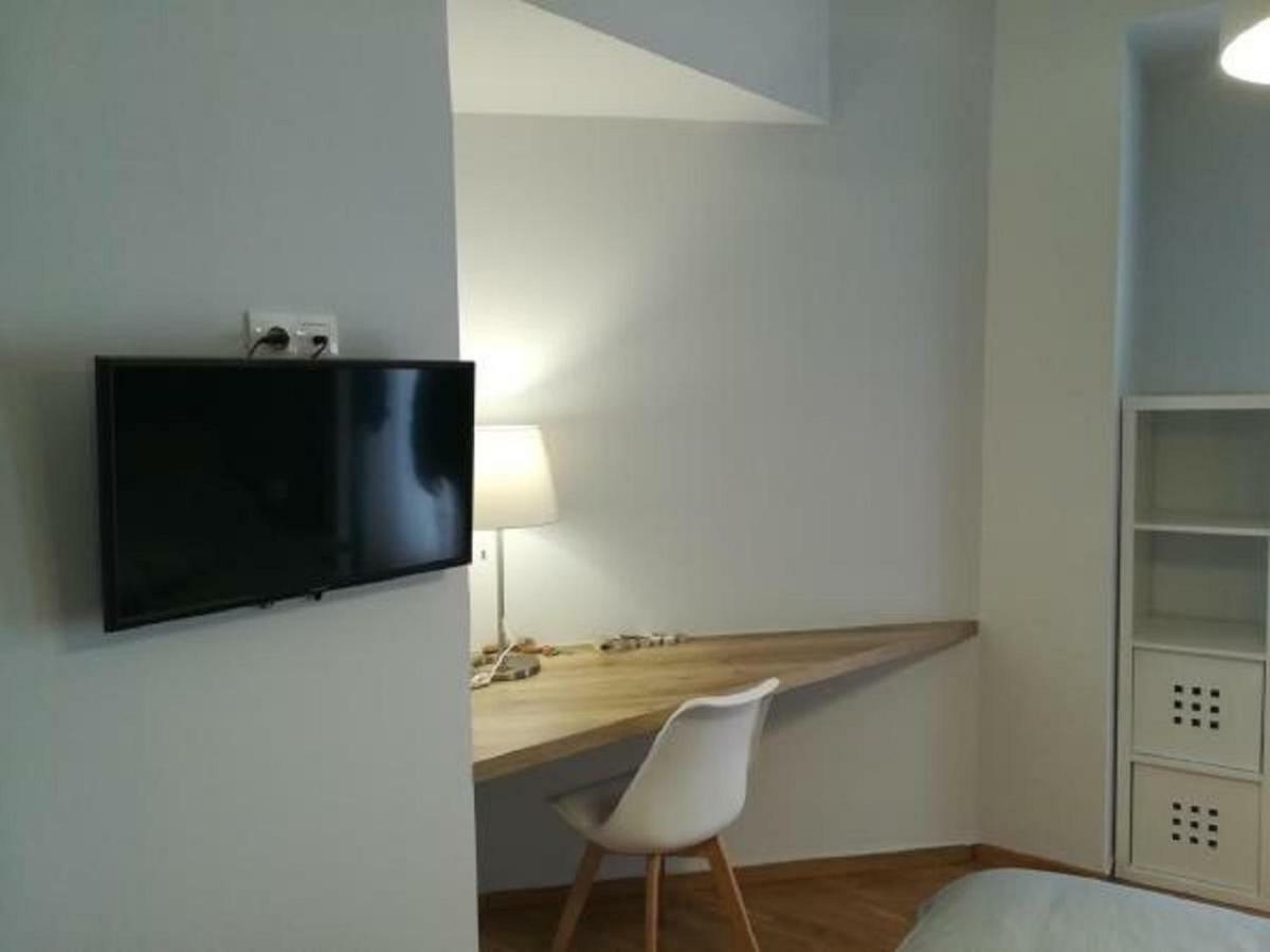 Minimal Luxury Near Acropolis Apartment Атина Екстериор снимка