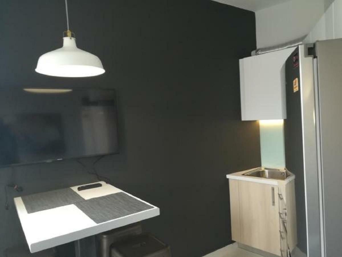 Minimal Luxury Near Acropolis Apartment Атина Екстериор снимка